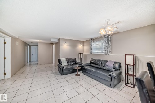 15330 99 Avenue, Edmonton, AB - Indoor