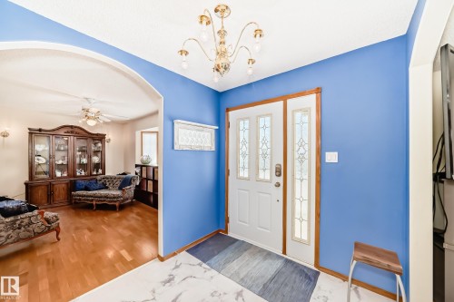 15330 99 Avenue, Edmonton, AB - Indoor