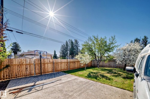 15330 99 Avenue, Edmonton, AB - Outdoor