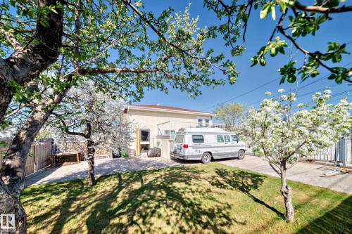 15330 99 Avenue, Edmonton, AB - Outdoor
