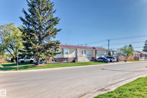 15330 99 Avenue, Edmonton, AB - Outdoor