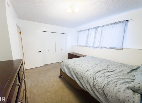 7323 147 Avenue, Edmonton, AB - Indoor Photo Showing Bedroom