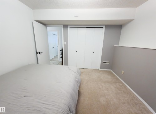 7323 147 Avenue, Edmonton, AB - Indoor Photo Showing Bedroom