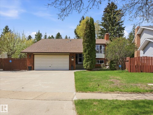45 LORNE Crescent  St. Albert, AB T8N 3R5