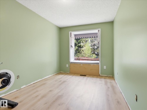 45 Lorne Crescent, St. Albert, AB - Indoor Photo Showing Other Room