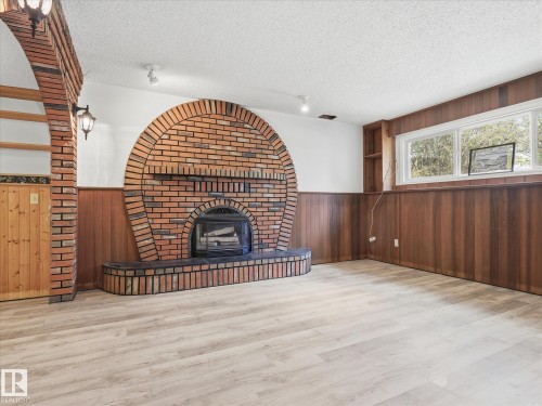 45 Lorne Crescent, St. Albert, AB - Indoor With Fireplace