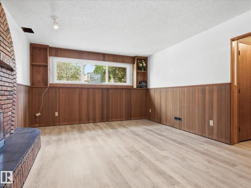 45 Lorne Crescent, St. Albert, AB - Indoor Photo Showing Other Room