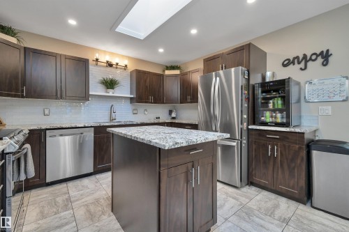 14 Ash Place, St. Albert, AB - Indoor Photo Showing Kitchen With Upgraded Kitchen