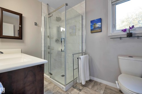 14 Ash Place, St. Albert, AB - Indoor Photo Showing Bathroom