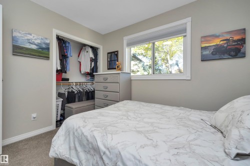14 Ash Place, St. Albert, AB - Indoor Photo Showing Bedroom