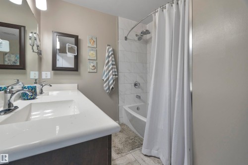 14 Ash Place, St. Albert, AB - Indoor Photo Showing Bathroom