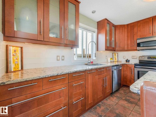 16228 55A Street, Edmonton, AB - Indoor Photo Showing Kitchen