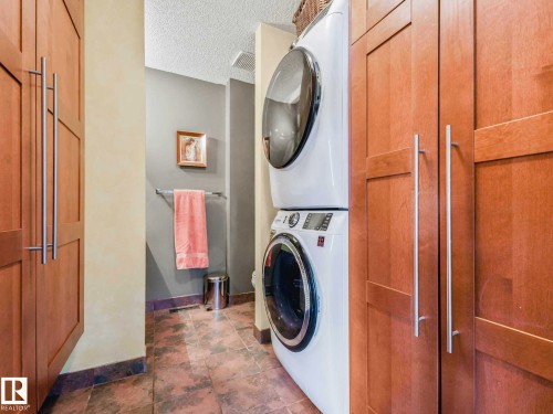 16228 55A Street, Edmonton, AB - Indoor Photo Showing Laundry Room