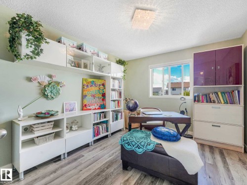 16228 55A Street, Edmonton, AB - Indoor Photo Showing Other Room