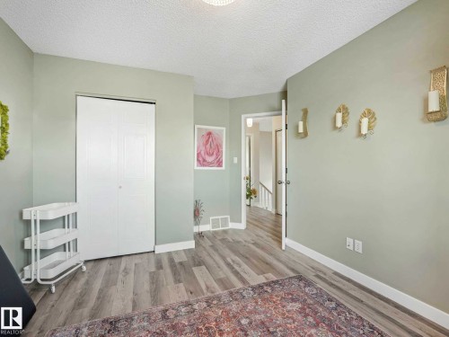 16228 55A Street, Edmonton, AB - Indoor