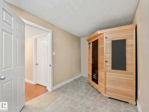 16228 55A Street, Edmonton, AB - Indoor Photo Showing Other Room