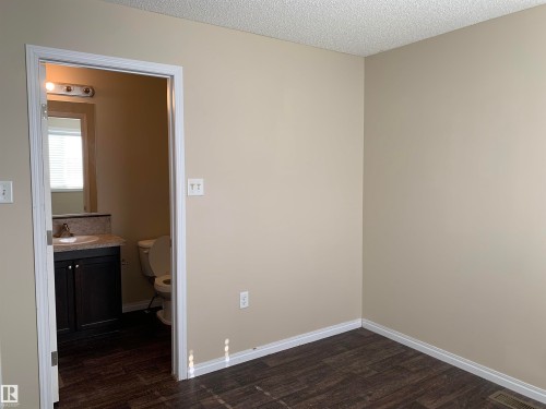 11824 93 Street, Edmonton, AB - Indoor Photo Showing Other Room