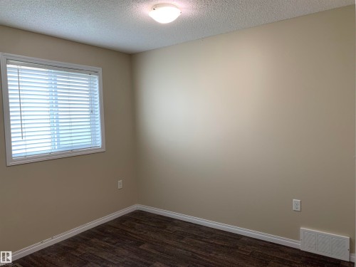 11824 93 Street, Edmonton, AB - Indoor Photo Showing Other Room