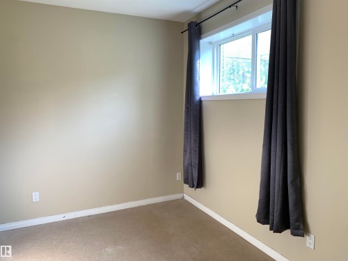 11824 93 Street, Edmonton, AB - Indoor Photo Showing Other Room