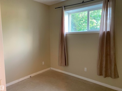11824 93 Street, Edmonton, AB - Indoor Photo Showing Other Room