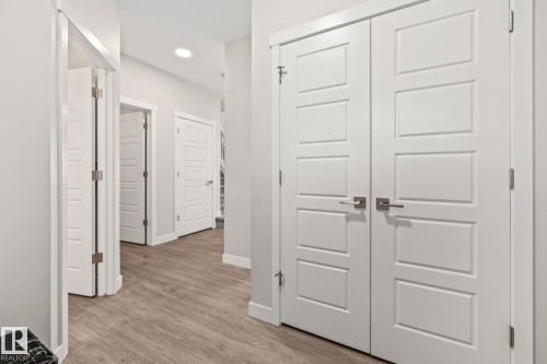 2024 160 Street Sw, Edmonton, AB - Indoor Photo Showing Other Room