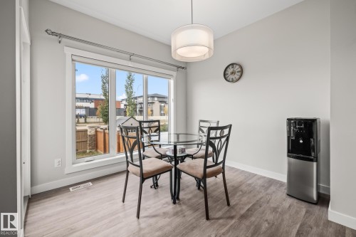 2024 160 Street Sw, Edmonton, AB - Indoor Photo Showing Dining Room