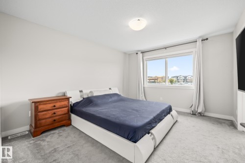 2024 160 Street Sw, Edmonton, AB - Indoor Photo Showing Bedroom
