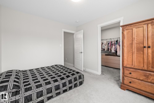 2024 160 Street Sw, Edmonton, AB - Indoor Photo Showing Bedroom