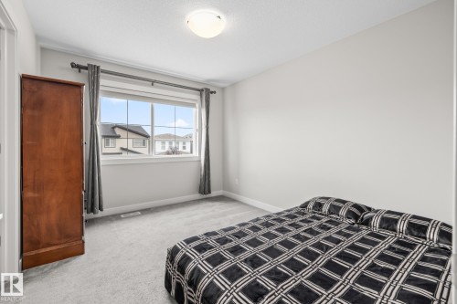 2024 160 Street Sw, Edmonton, AB - Indoor Photo Showing Bedroom