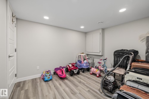 2024 160 Street Sw, Edmonton, AB - Indoor