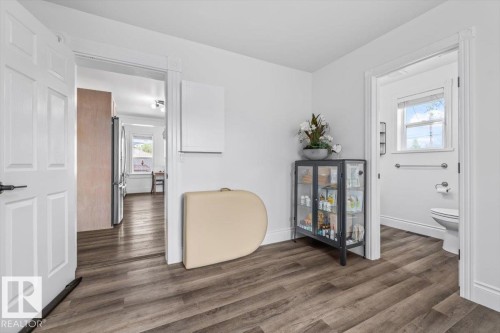4813 53 Avenue, Stony Plain, AB - Indoor Photo Showing Other Room