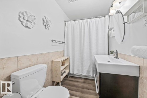 4813 53 Avenue, Stony Plain, AB - Indoor Photo Showing Bathroom