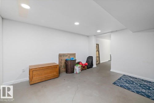 4813 53 Avenue, Stony Plain, AB - Indoor
