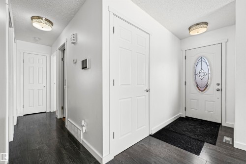 115 Warwick Road, Edmonton, AB - Indoor Photo Showing Other Room