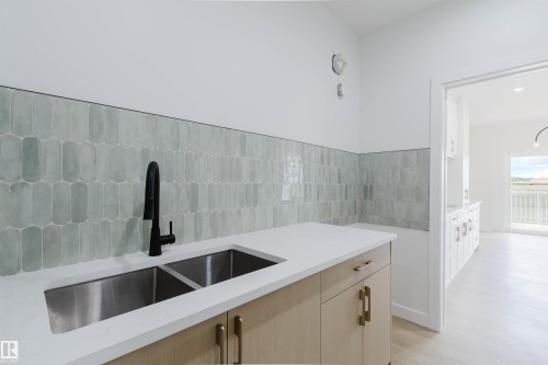226 Edgemont Green, Edmonton, AB - Indoor Photo Showing Kitchen With Double Sink