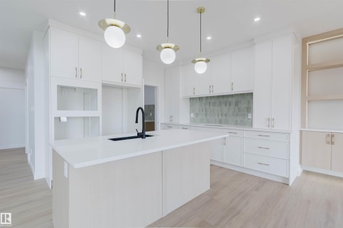 226 Edgemont Green, Edmonton, AB - Indoor Photo Showing Kitchen