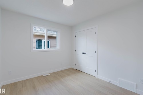 226 Edgemont Green, Edmonton, AB - Indoor Photo Showing Other Room