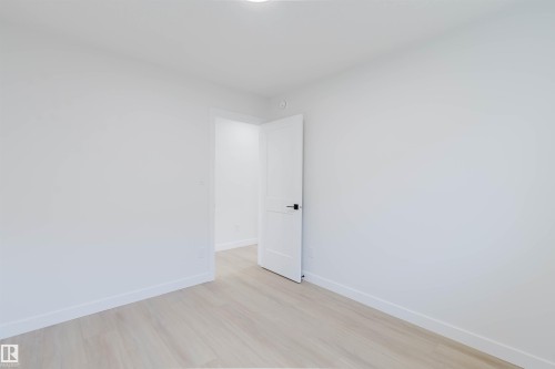 226 Edgemont Green, Edmonton, AB - Indoor Photo Showing Other Room