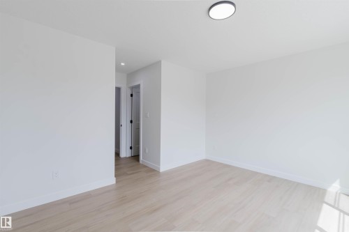 226 Edgemont Green, Edmonton, AB - Indoor Photo Showing Other Room