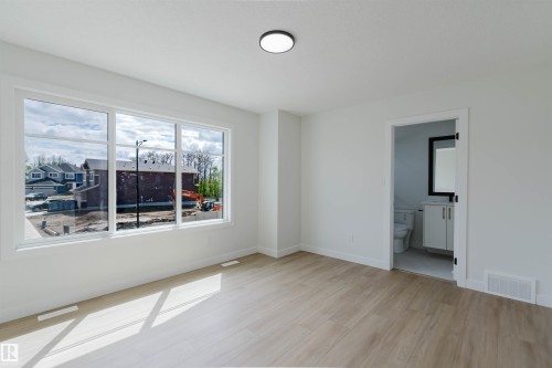 226 Edgemont Green, Edmonton, AB - Indoor Photo Showing Other Room