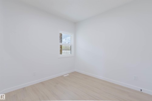 226 Edgemont Green, Edmonton, AB - Indoor Photo Showing Other Room