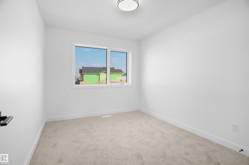 84 Blackbird Bend, Fort Saskatchewan, AB - Indoor Photo Showing Other Room