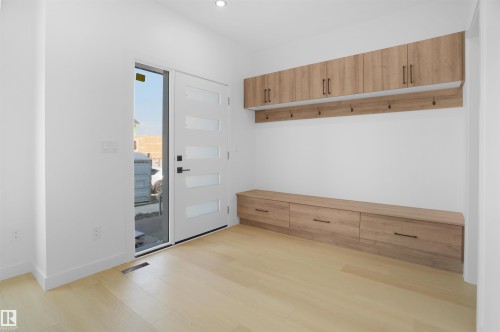 84 Blackbird Bend, Fort Saskatchewan, AB - Indoor Photo Showing Other Room