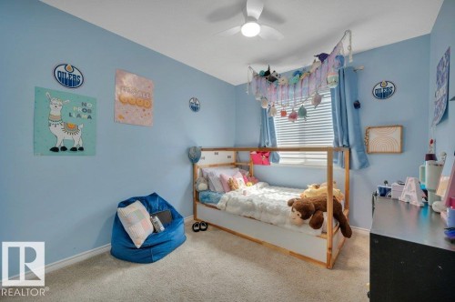 59 Nadine Way, St. Albert, AB - Indoor Photo Showing Bedroom