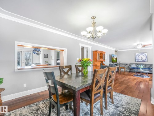 5406 46 Avenue, Wetaskiwin, AB - Indoor Photo Showing Dining Room