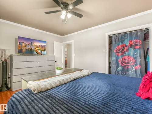 5406 46 Avenue, Wetaskiwin, AB - Indoor Photo Showing Bedroom