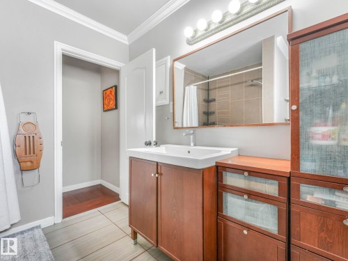 5406 46 Avenue, Wetaskiwin, AB - Indoor Photo Showing Bathroom