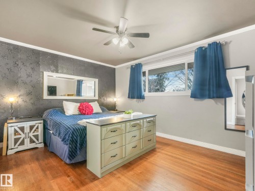 5406 46 Avenue, Wetaskiwin, AB - Indoor Photo Showing Bedroom
