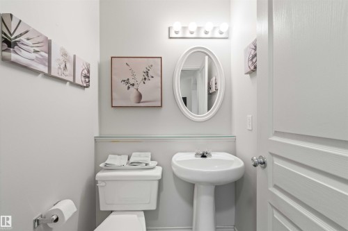 68 Greystone Crescent, Spruce Grove, AB - Indoor Photo Showing Bathroom