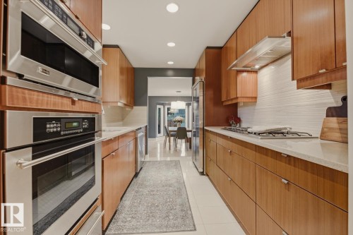 6310 109A Street, Edmonton, AB - Indoor Photo Showing Kitchen